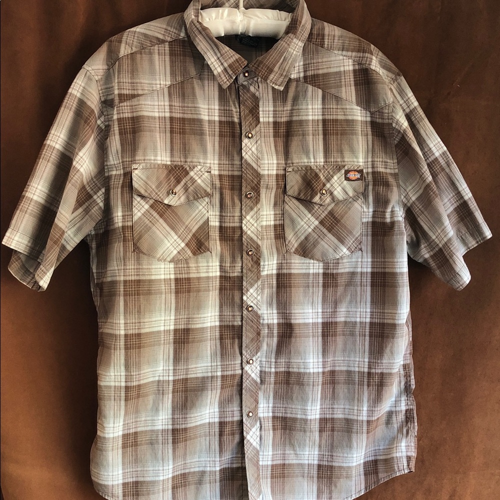 Dickies Brown and Cream Plaid Short-Sleeve Button-Down Shirt